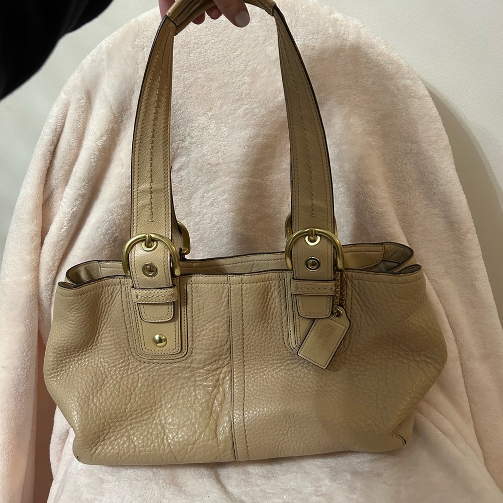 Coach Tan Leather Shoulder Bag Perfect to Bring to the Office
